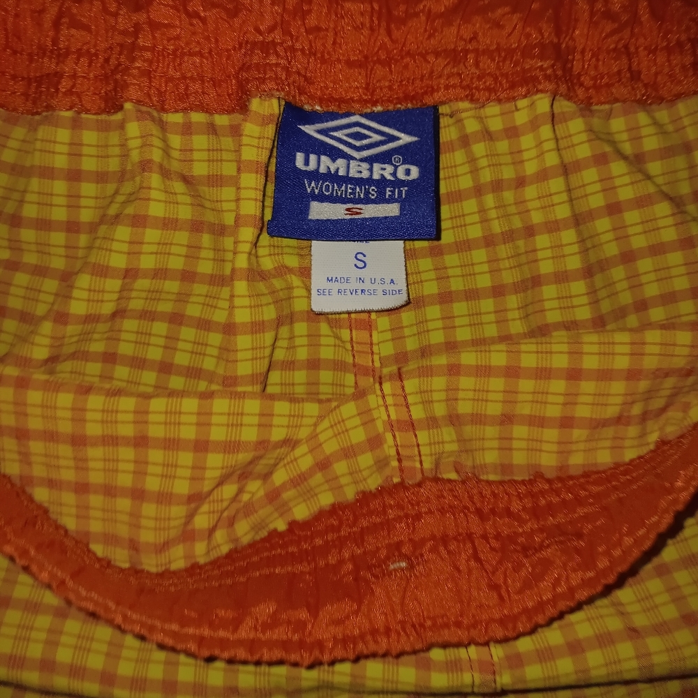 Shorts - Picture 3 of 3